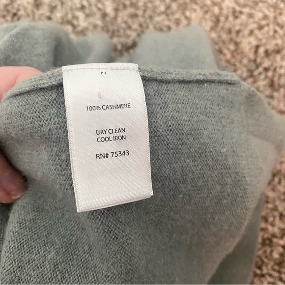 TJX Europe 100% Cashmere Green Gray Sweater No Tag Sized Small/Medium - Picture 6 of 11